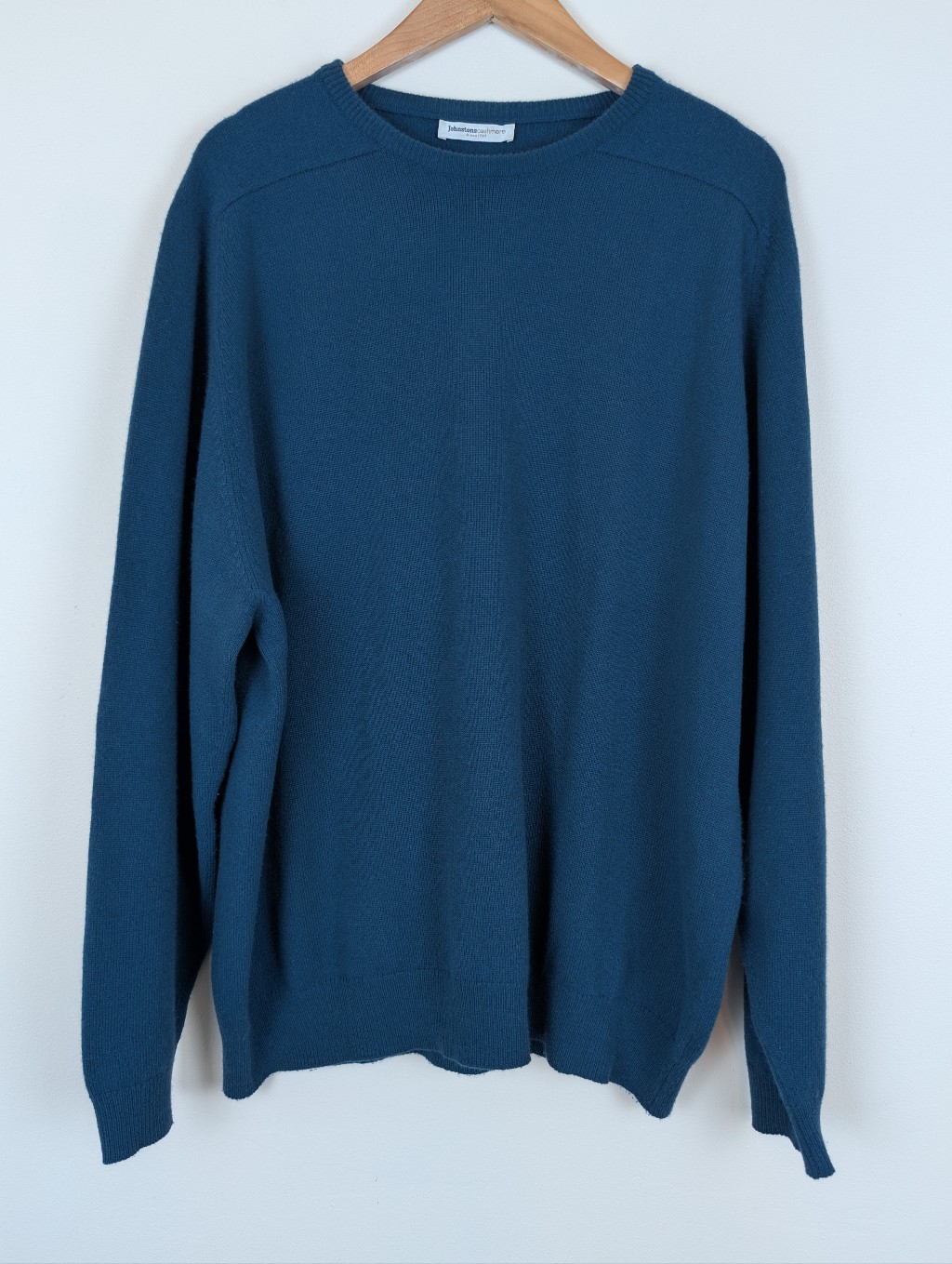 Johnstons Of Elgin 100% Cashmere Raglan Sleeve Crewneck Sweater - Blue